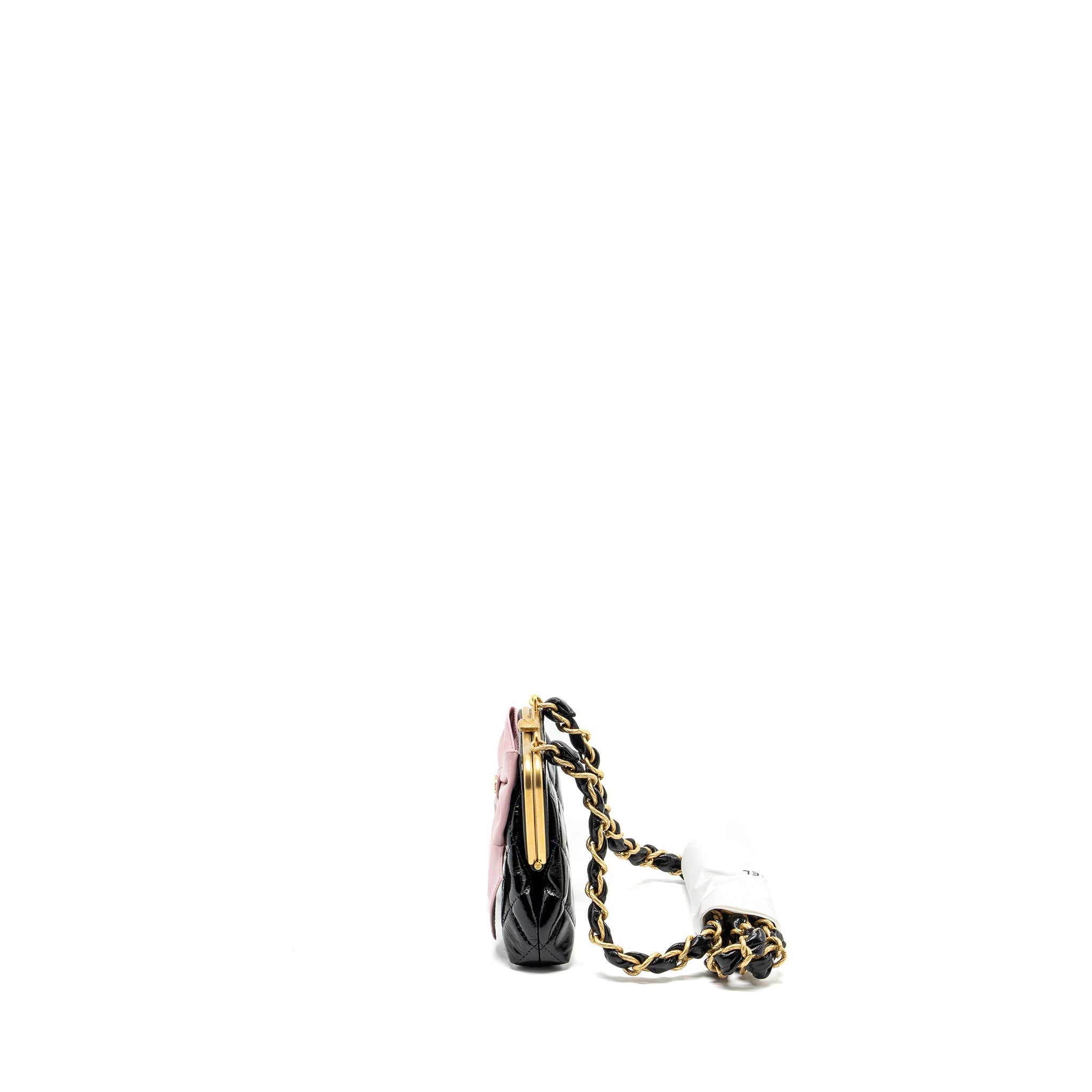 chanel-24a-bowknot-clutch-with-chain-patent-crumpled-lambskin-shiny-lambskin-black-pink-ghw-microchip-copy-1