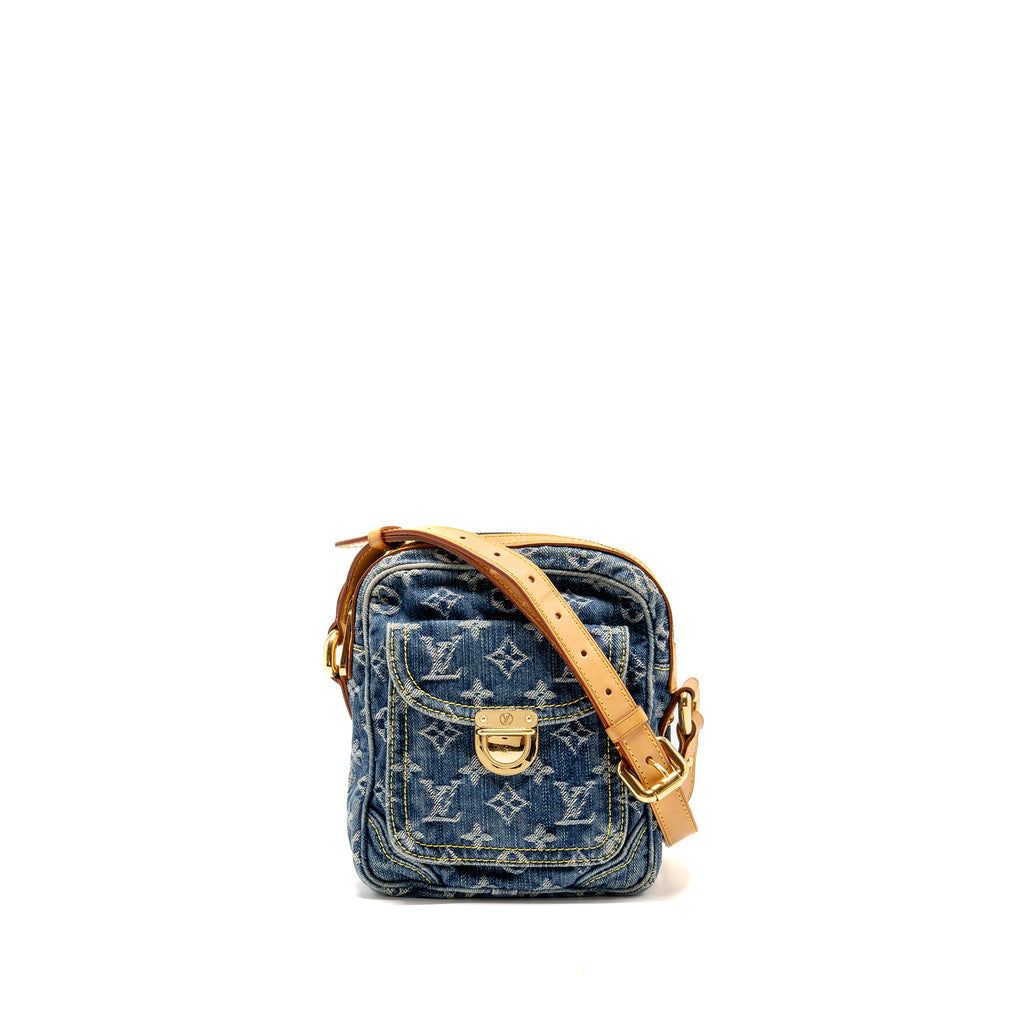 louis-vuitton-vintage-denim-camera-bag-monogram-blue-denim-ghw-copy