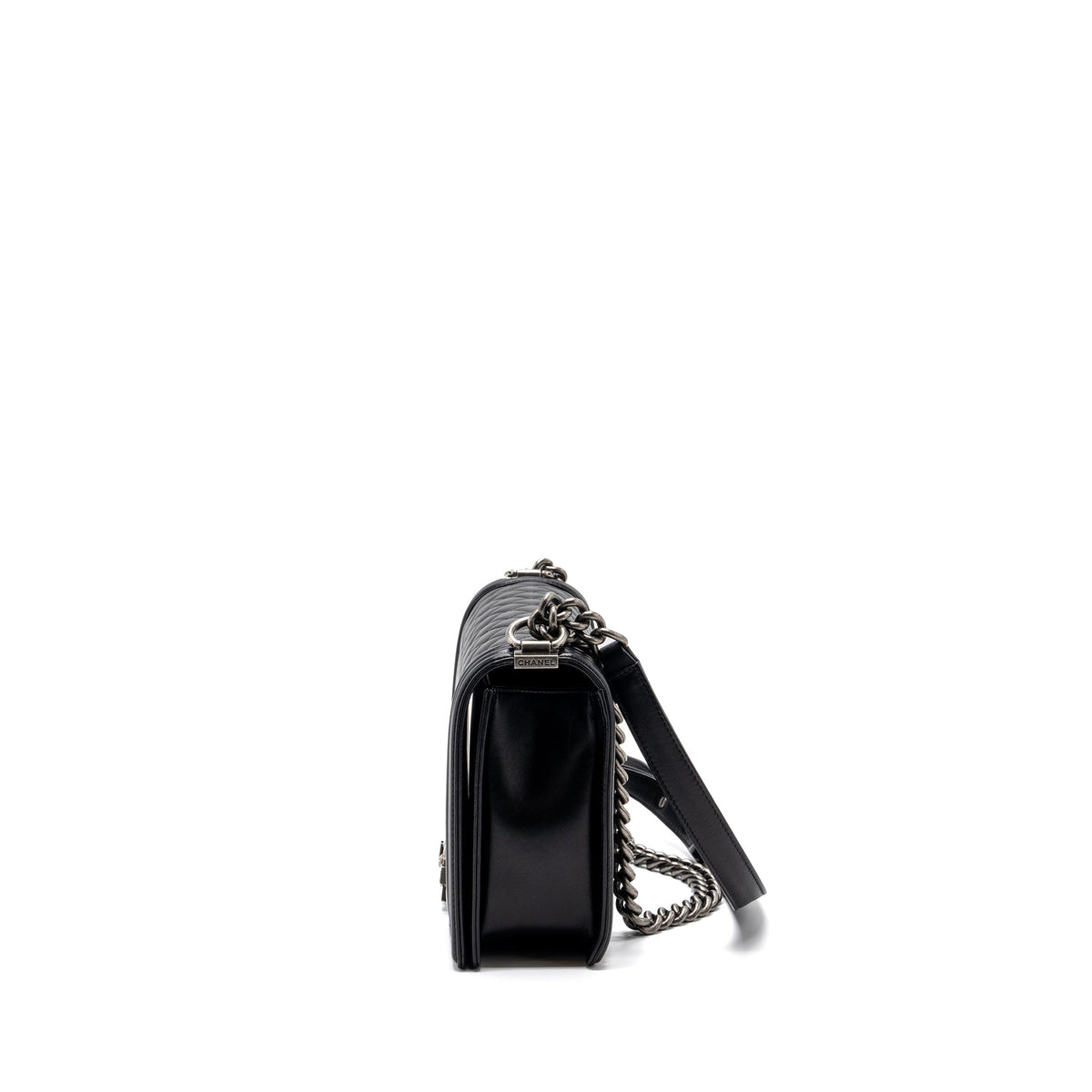 chanel-new-medium-boy-bag-lambskin-black-ruthenium-hardware