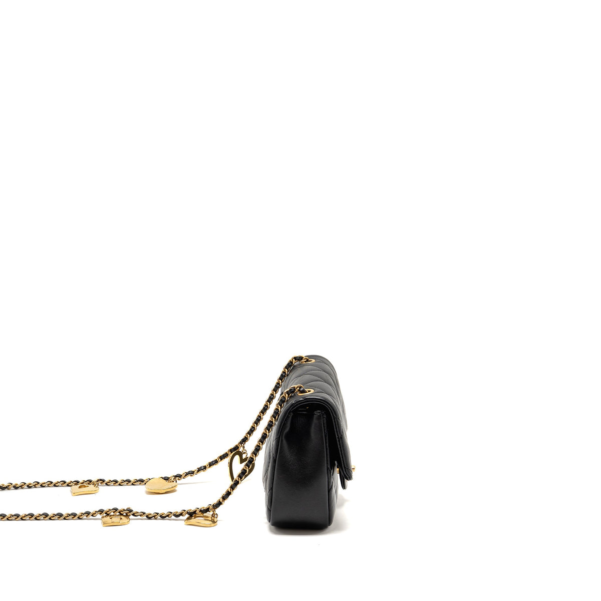chanel-22b-heart-chain-flap-bag-lambskin-black-ghwmicrochip-copy