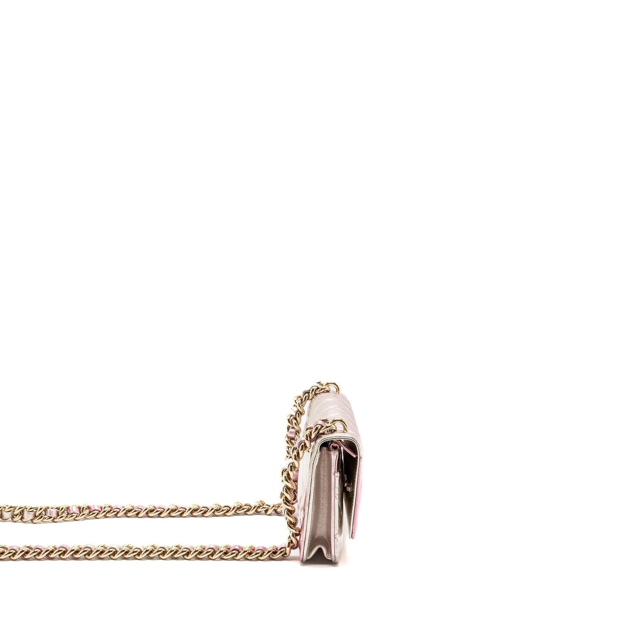 chanel-21k-wallet-on-chain-iridescent-lambskin-lghwmicrochip-copy