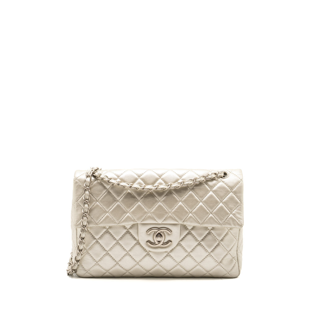 chanel-classic-quilted-flap-bag-lambskin-metallic-pale-gold-shw