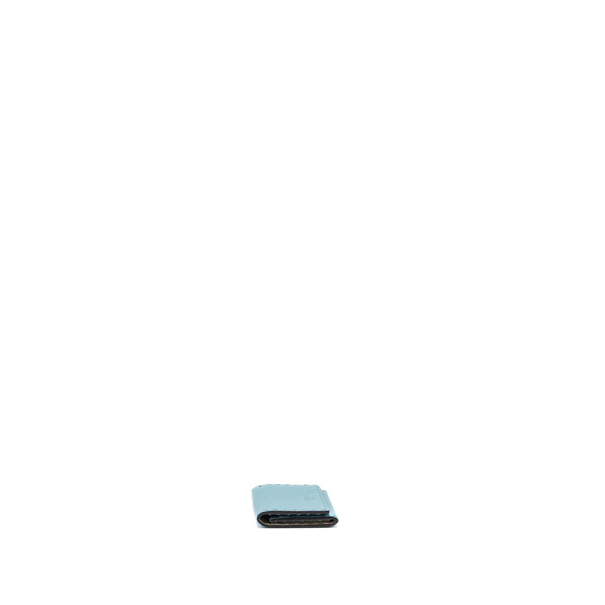 fendi-selleria-card-holder-calf-leather-ocean-blue-cream