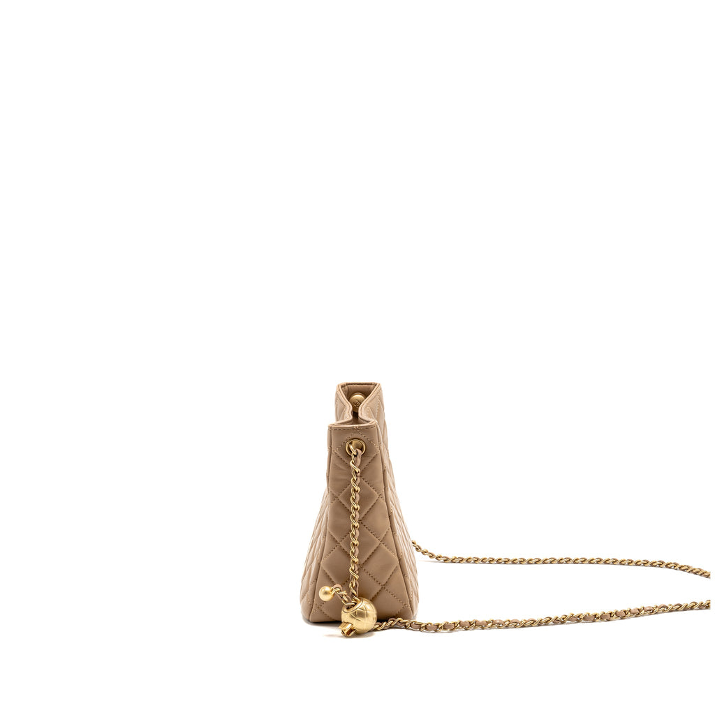 chanel-pearl-crush-hobo-bag-lambskin-beige-ghw-microchip-copy