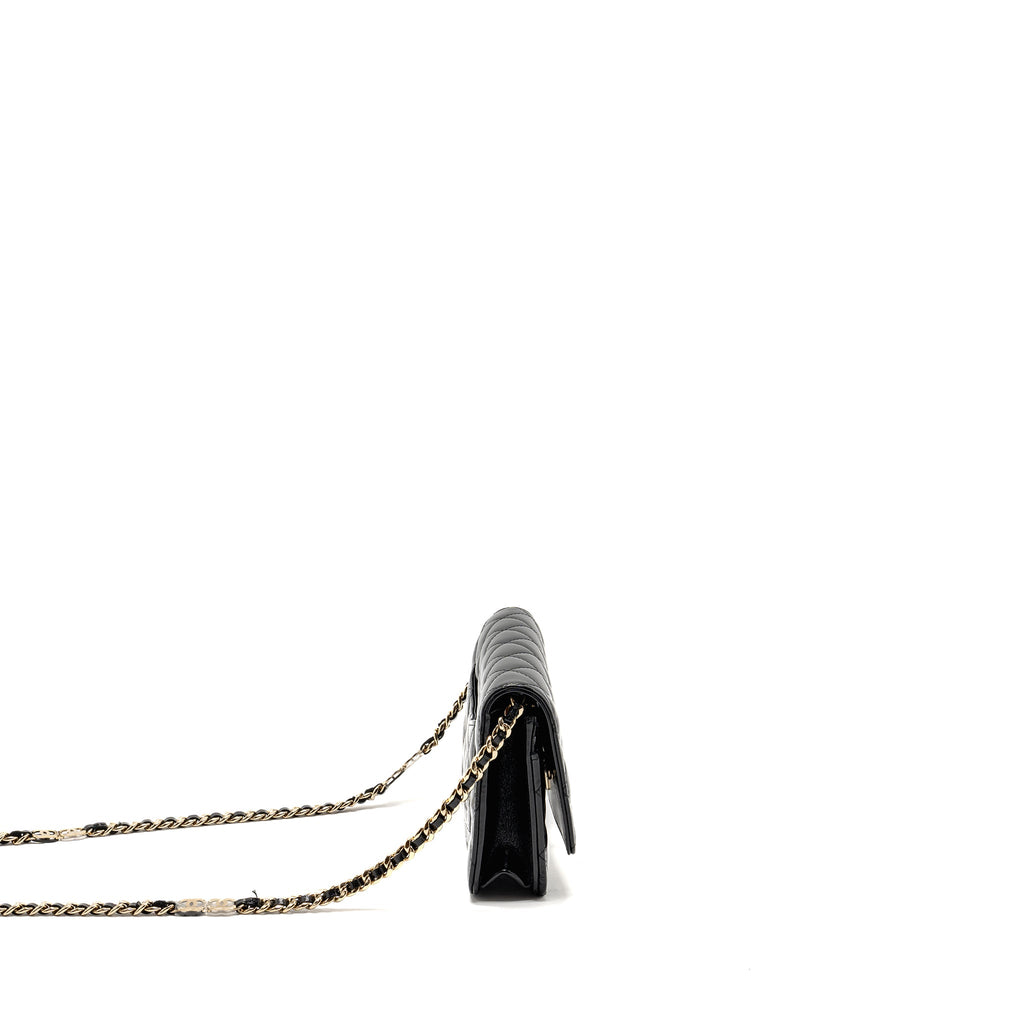chanel-wallet-on-cc-detailed-chain-shiny-lambskin-black-ghw-microchip