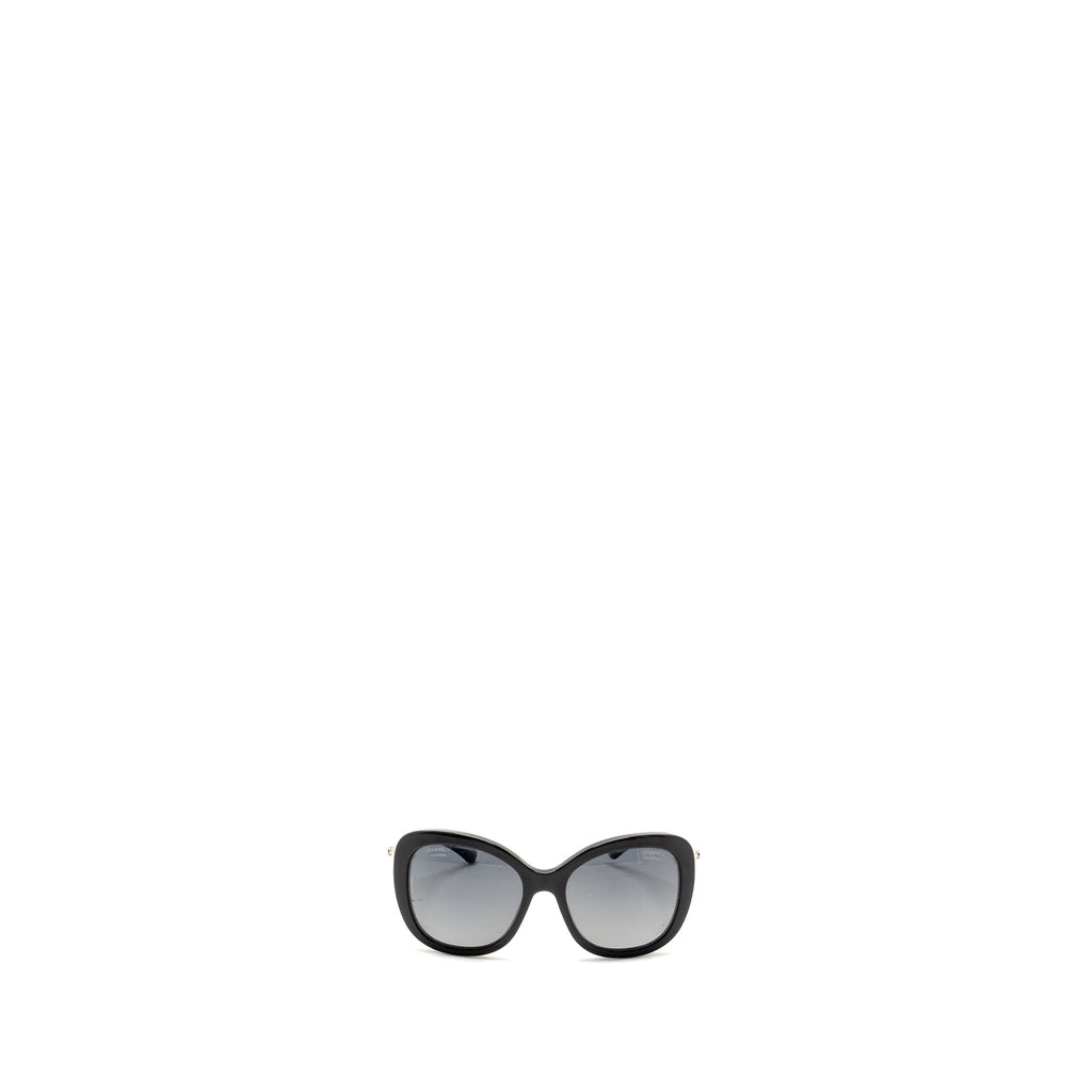 chanel-pearl-decorated-sunglasses-black-shw