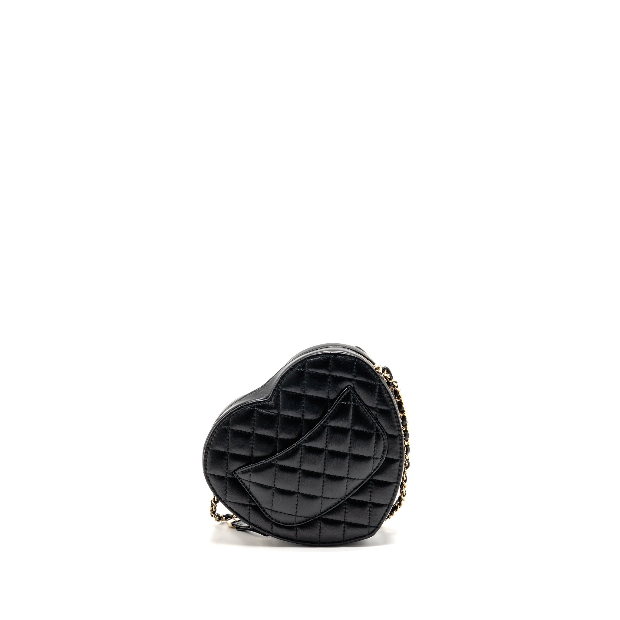 chanel-22s-heart-bag-lambskin-black-lghwmicrochip