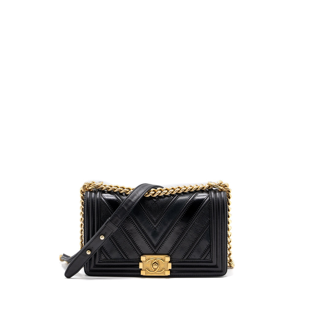 copy-of-chanel-medium-boy-bag-chevron-calfskin-black-ghw