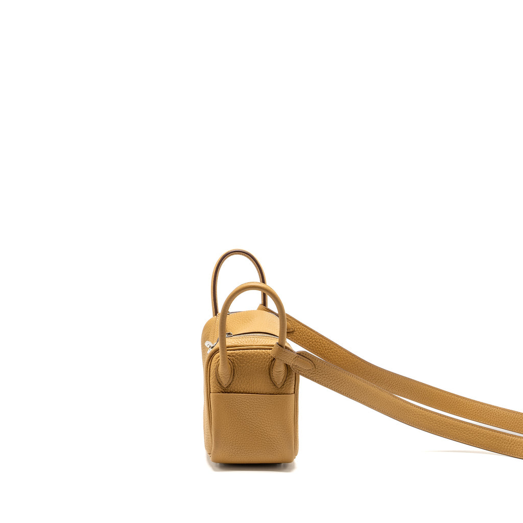hermes-mini-lindy-clemence-4b-biscuit-shw-stamp-u-2