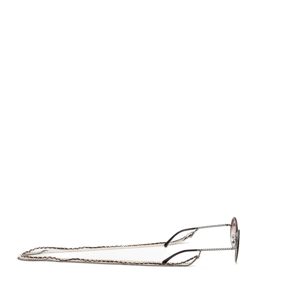 chanel-round-sunglasses-with-chain-red