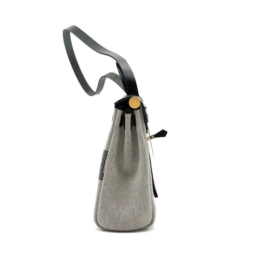 hermes-herbag-31-zip-bag-toile-h-plume-canvas-hunter-leather-black-ecru-ghw-stamp-u