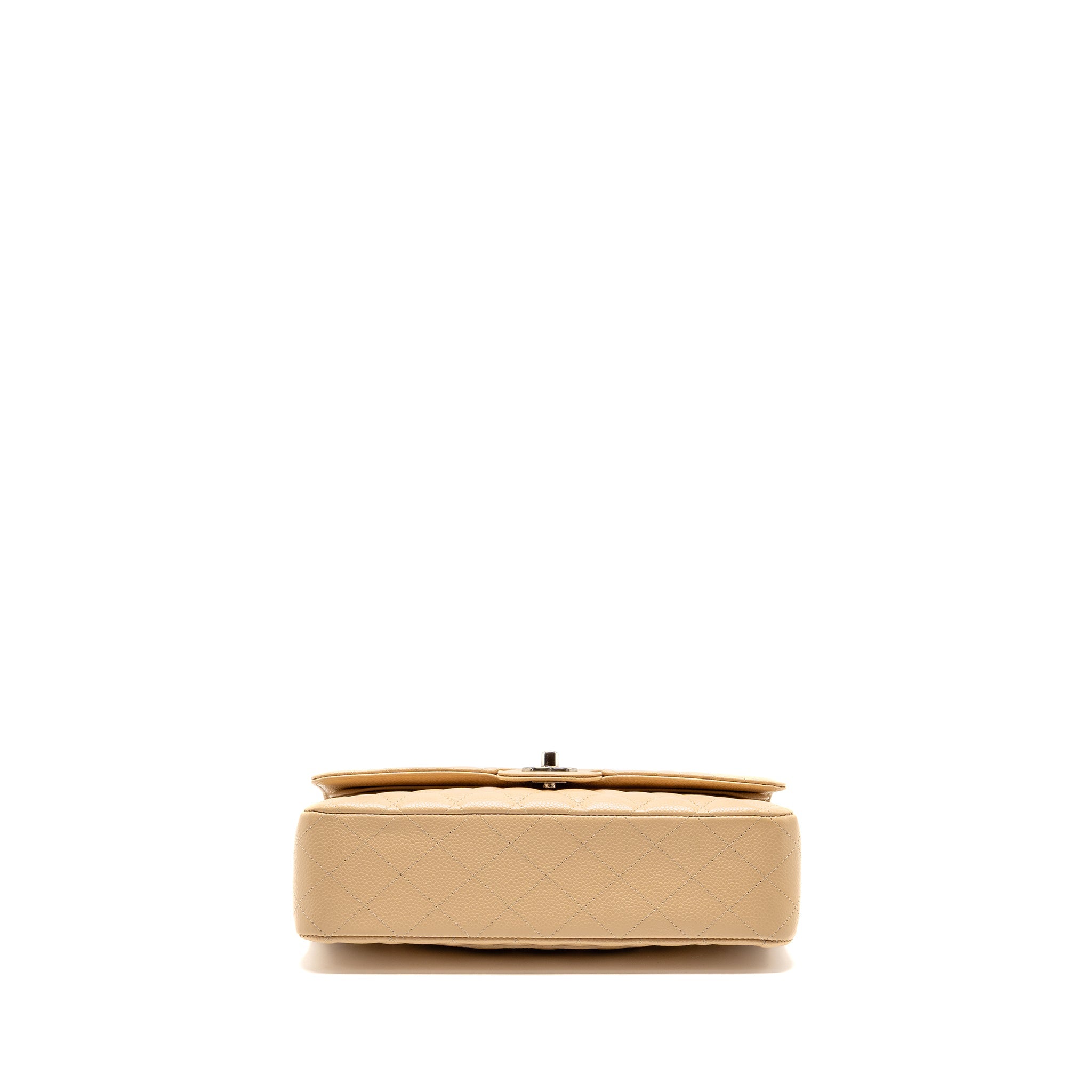 chanel-beige