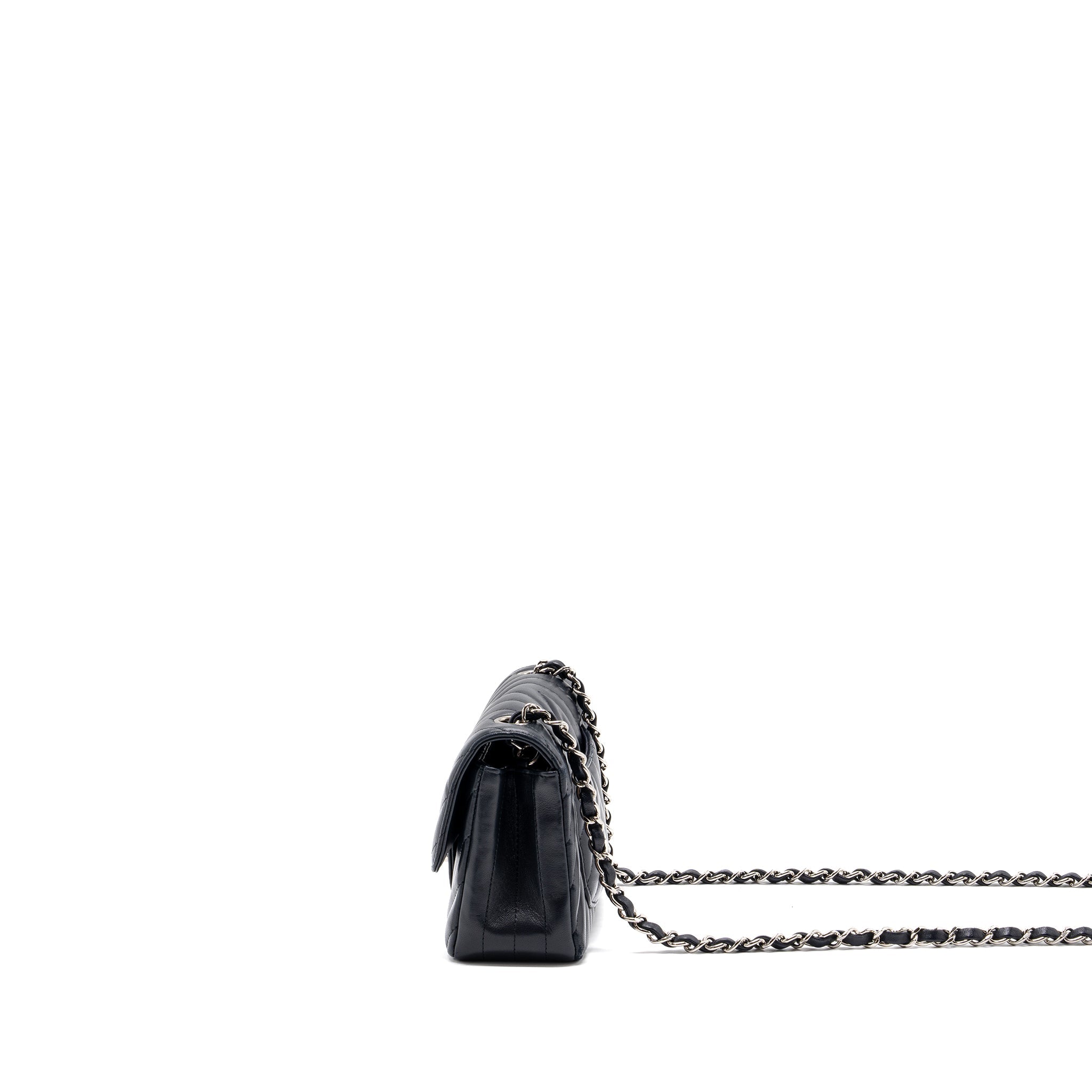 chanel-mini-rectangular-flap-bag-chevron-lambskin-navy-shw-copy