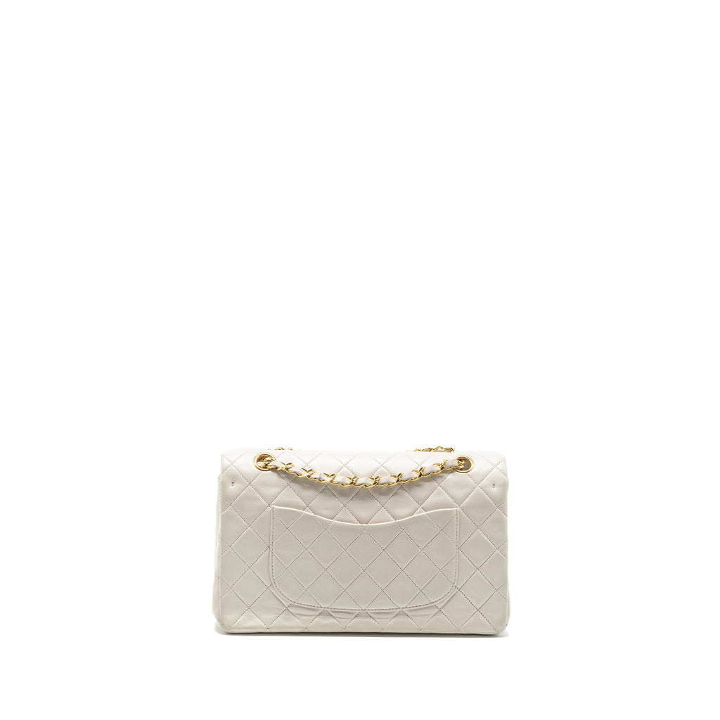 chanel-vintage-medium-classic-double-flap-bag-lambskin-white-ghw