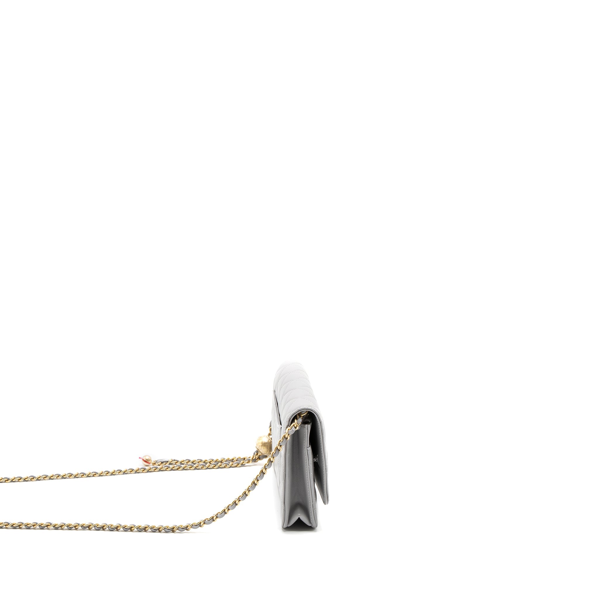 chanel-pearl-crush-wallet-on-chain-lambskin-light-grey-brushed-ghw-microchip