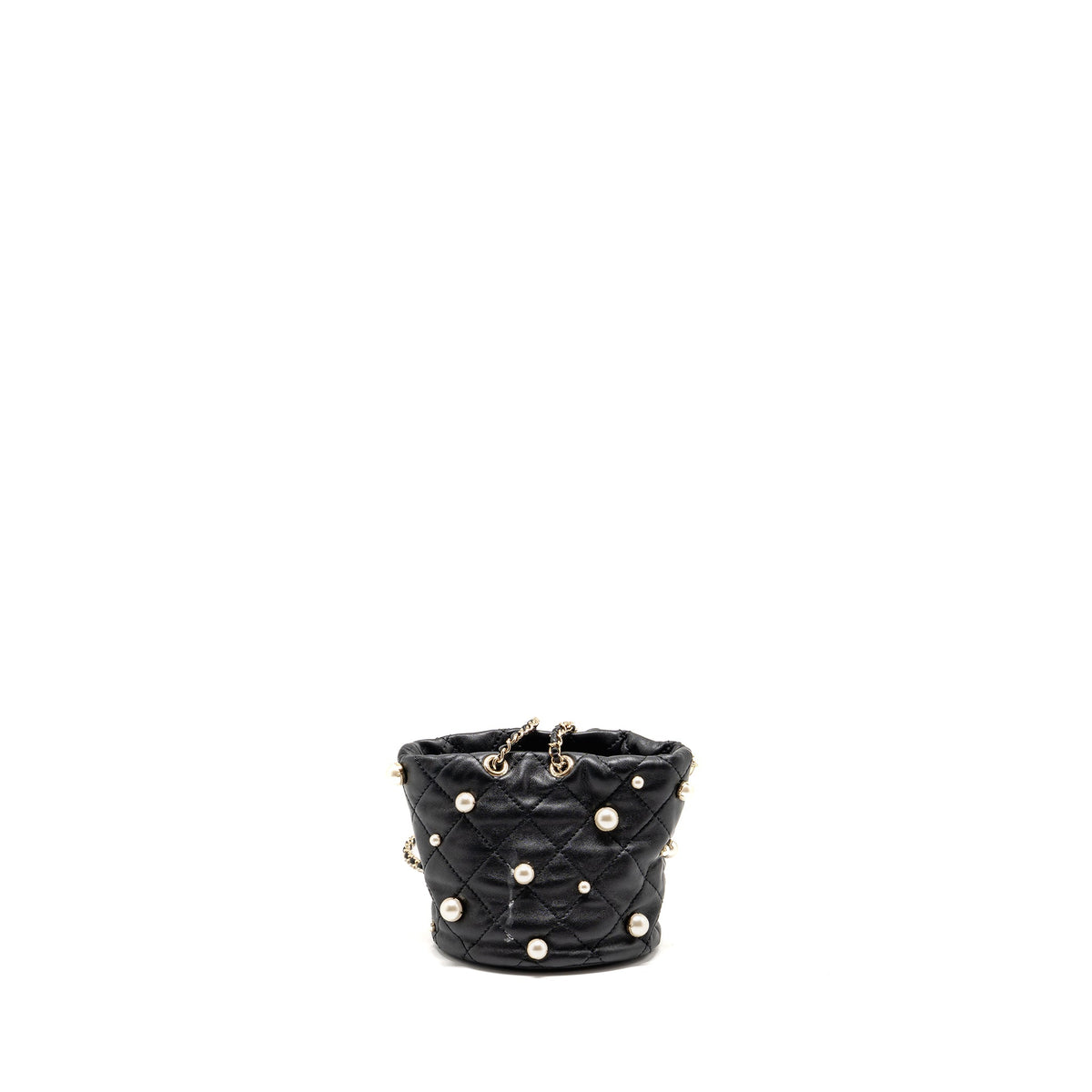chanel-about-pearls-quilted-drawstring-bucket-bag-lambskin-black-lghw