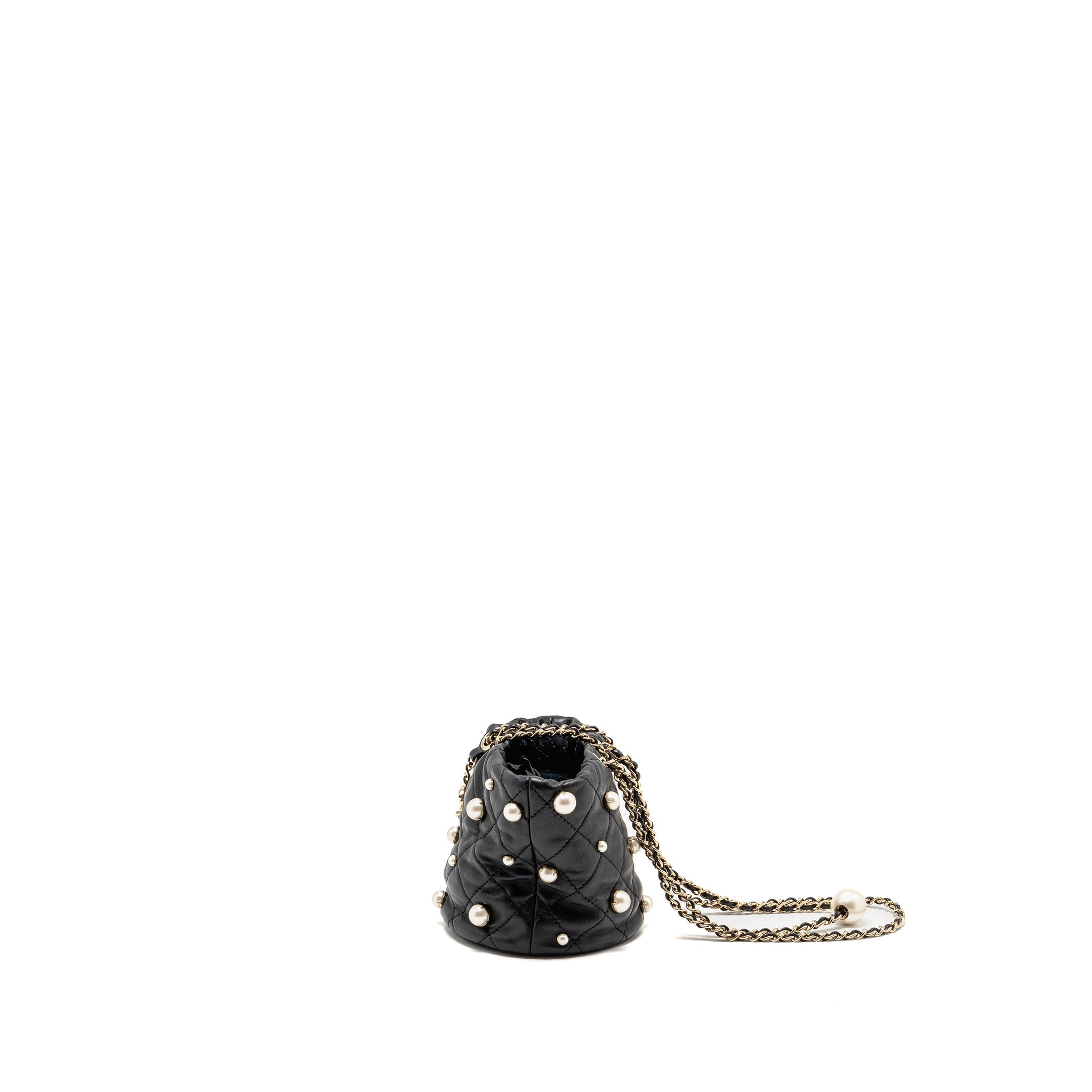 chanel-about-pearls-quilted-drawstring-bucket-bag-lambskin-black-lghw