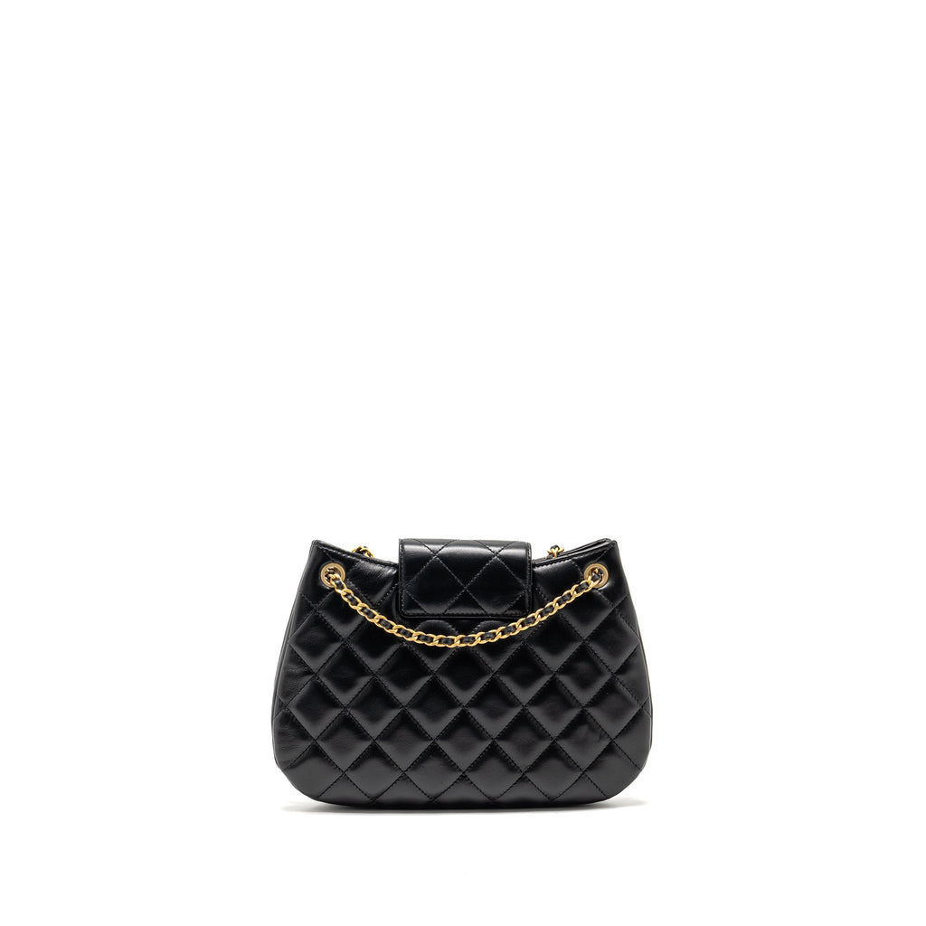 chanel-24c-quilted-small-messenger-bag-black-lambskin-ghw-microchip-copy