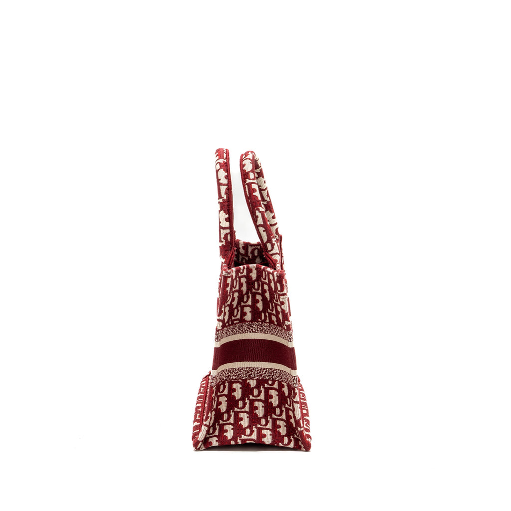 dior-small-tote-canvas-oblique-emboroidery-canvas-red