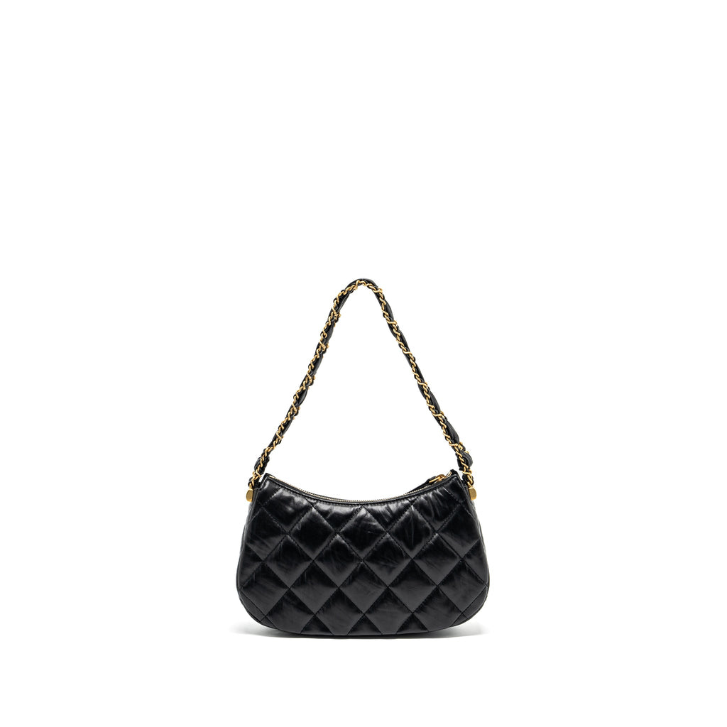 chanel-23k-19-hobo-bag-calfskin-black-ghwmicrochip