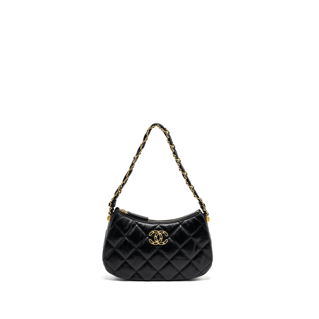 chanel-23k-19-hobo-bag-calfskin-black-ghwmicrochip