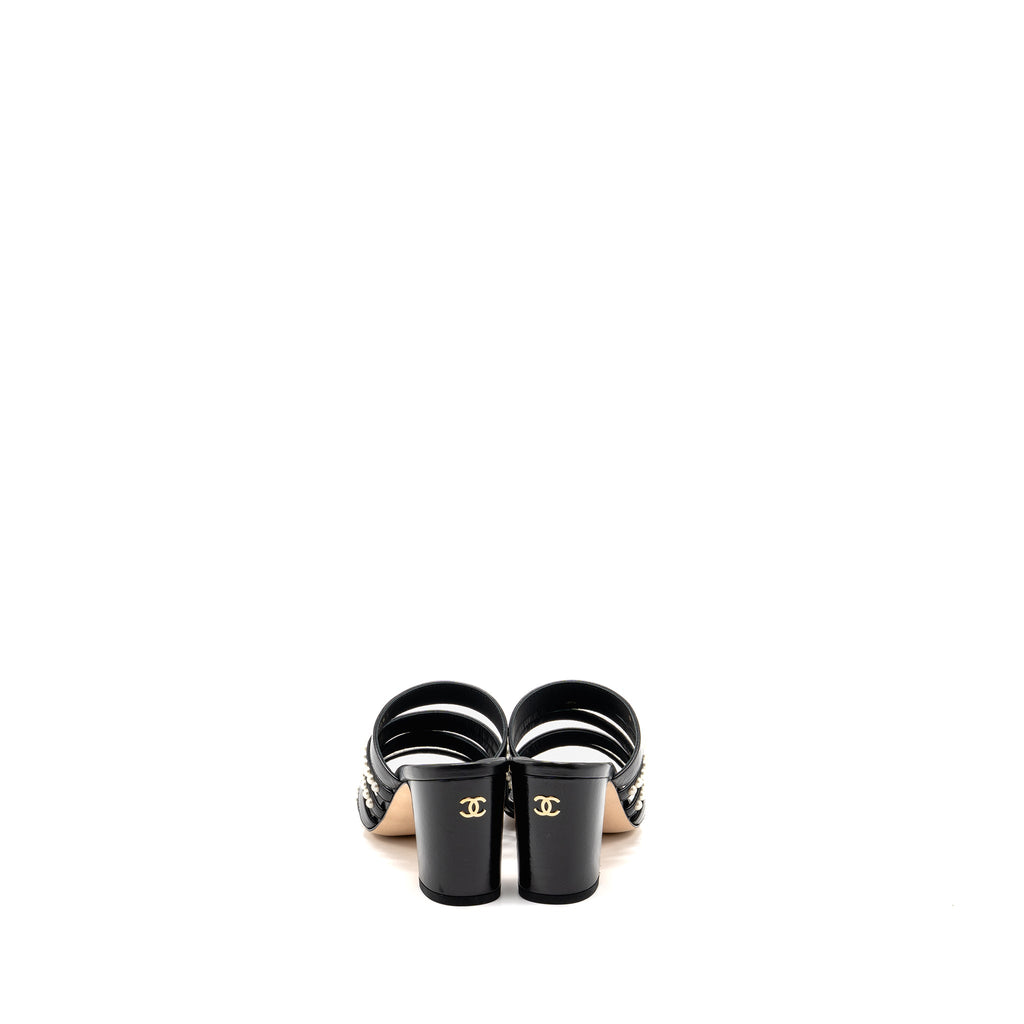 chanel-size-37-leather-pearl-sandals-black