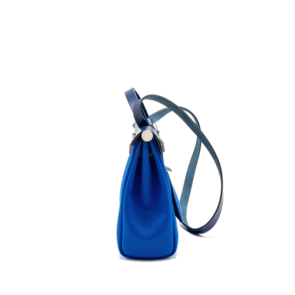 hermes-herbag-zip-31-temhermes-herbag-31-zip-bag-canvas-hunter-leather-bleu-billard-bleu-saphir-shw-stamp-zplate-copy