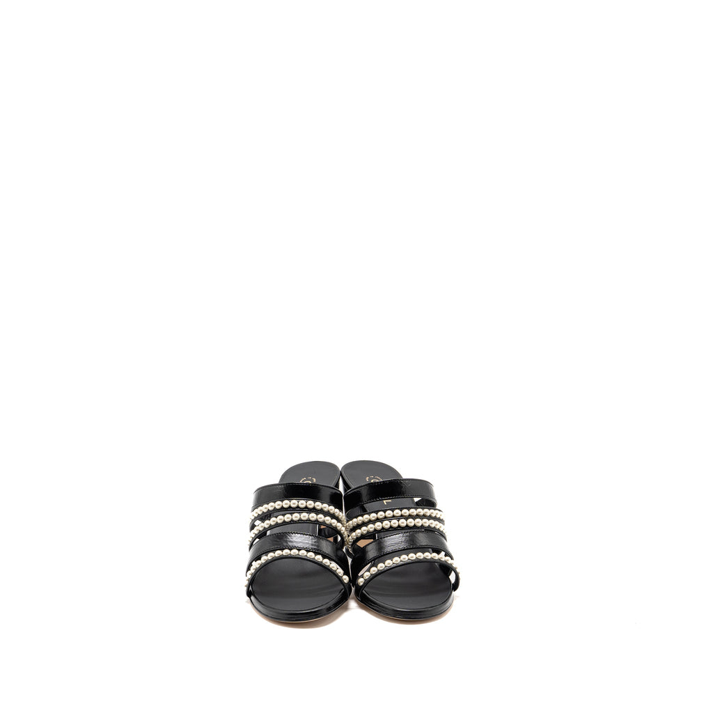 chanel-size-37-leather-pearl-sandals-black