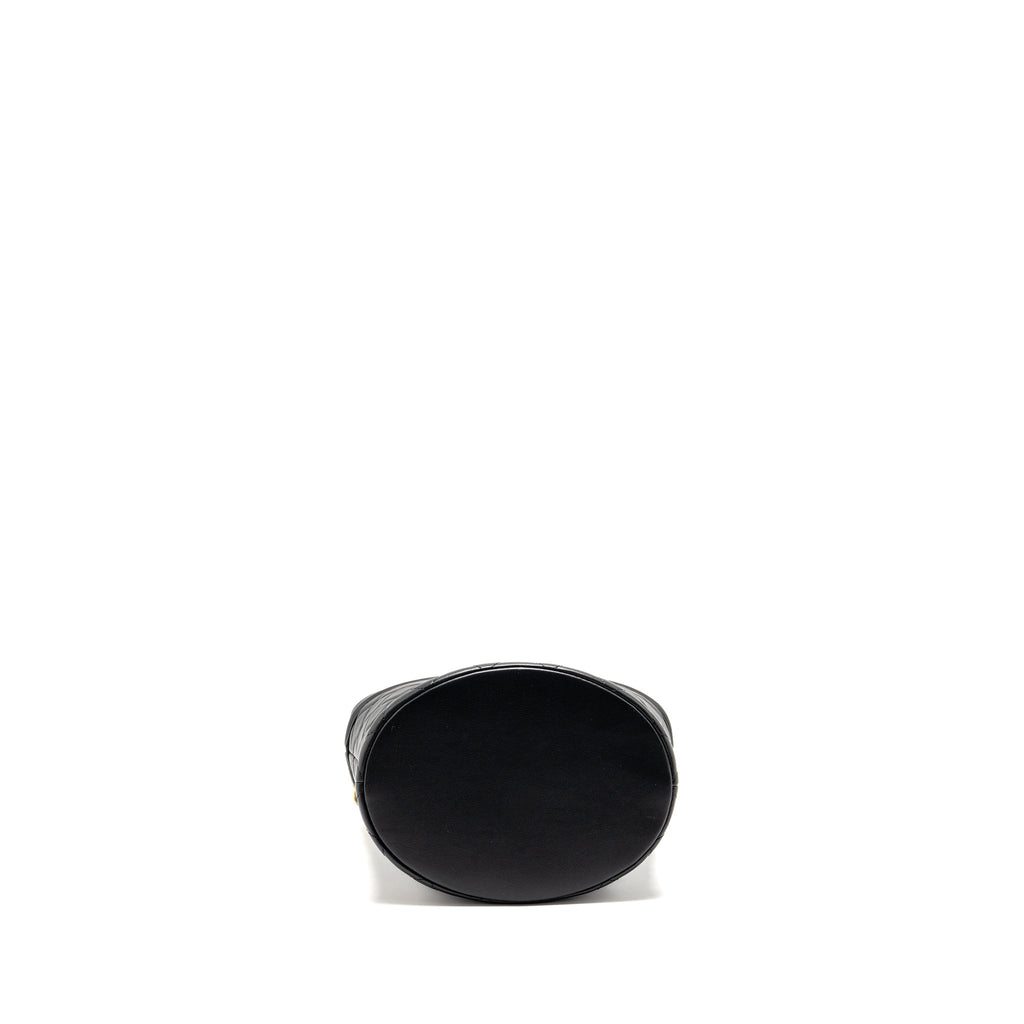 chanel-top-handle-boy-bucket-bag-lambskin-black-ghw