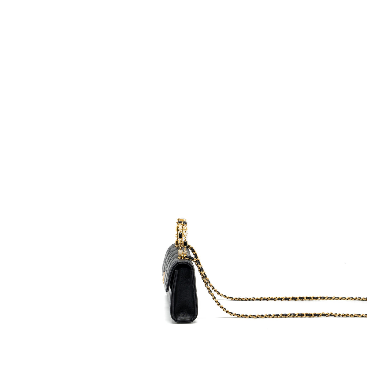 chanel-22b-enamel-top-handle-flap-bag-lambskin-black-ghwmicrochip