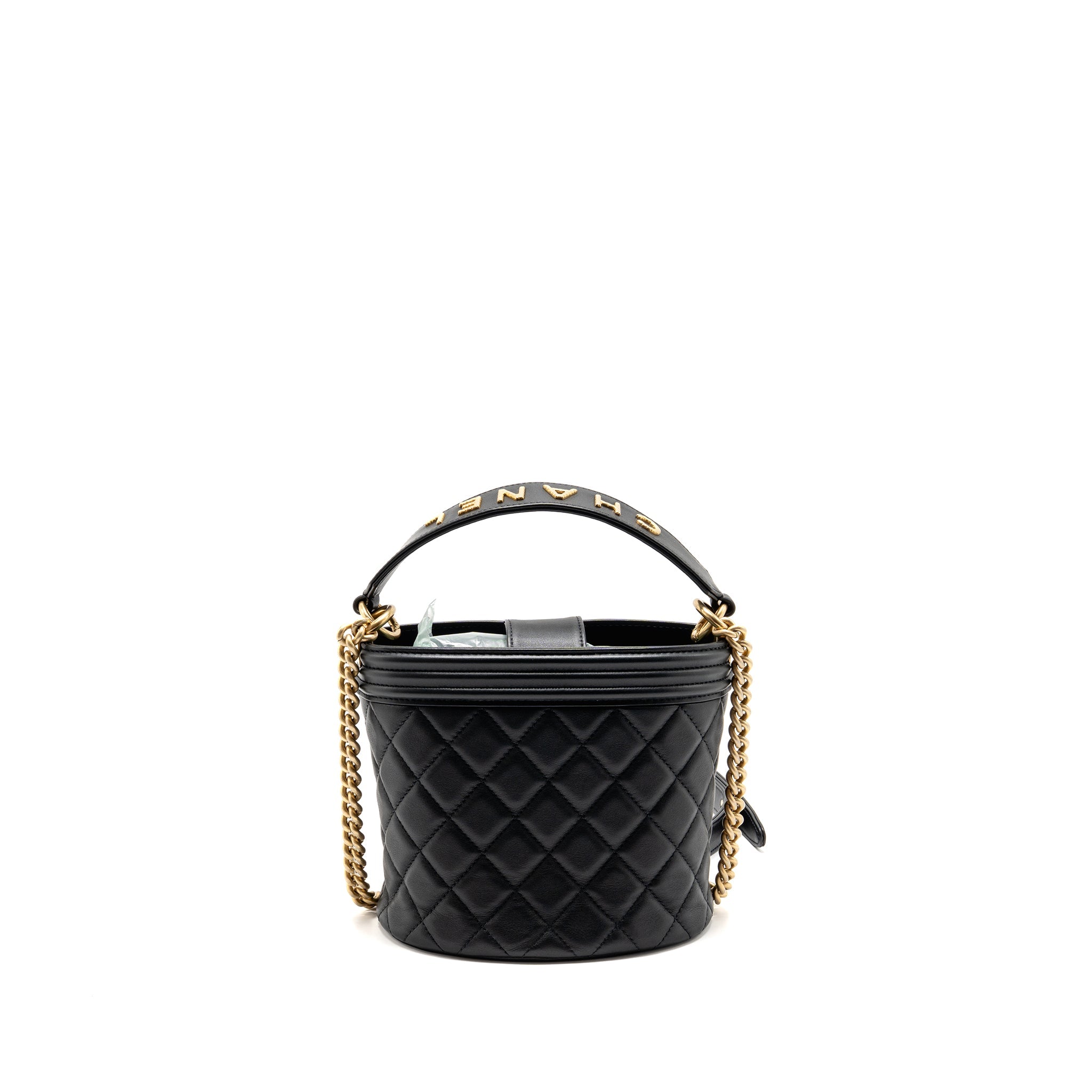 chanel-top-handle-boy-bucket-bag-lambskin-black-ghw