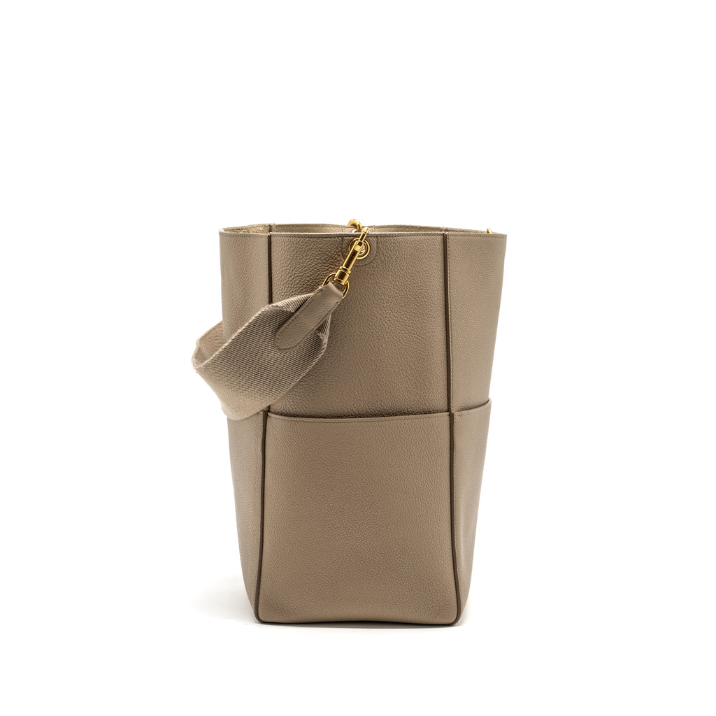 celine-sangle-bucket-bag-calfskin-light-grey-ghw