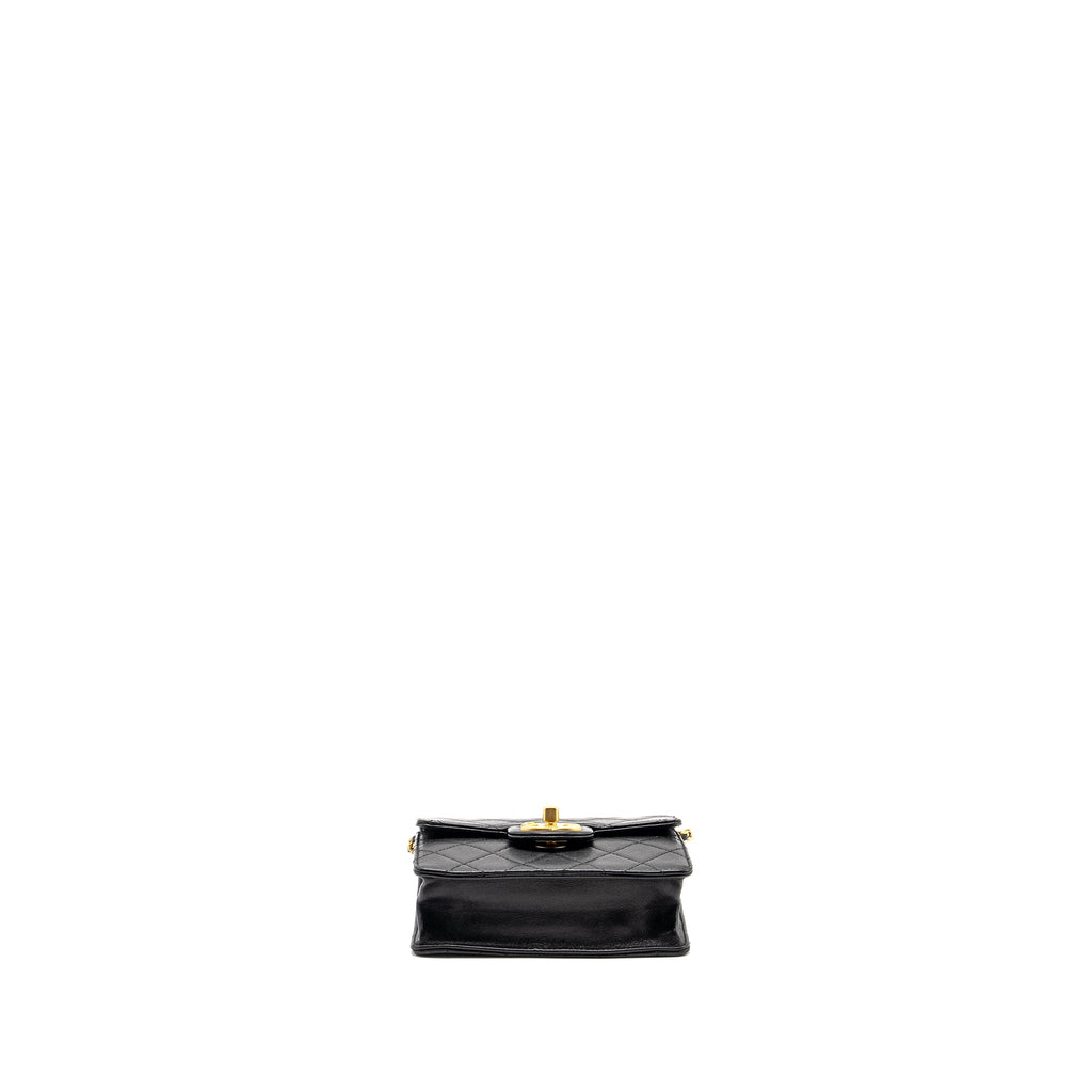 chanel-19s-pearl-chain-quilted-vertical-flap-bag-lambskin-black-ghw