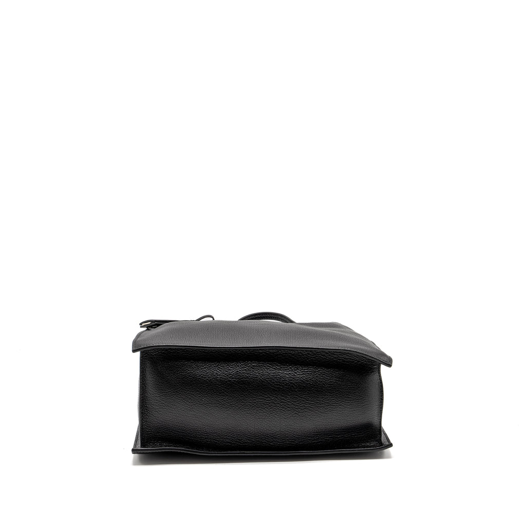 miu-miu-tote-bag-leather-black-ghw