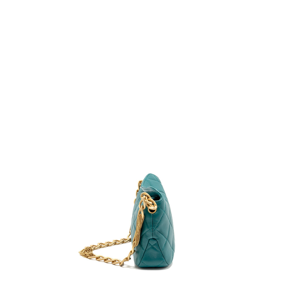 chanel-23a-small-cc-hobo-bag-with-detailed-chain-lambskin-dark-green-ghw-microchip-copy