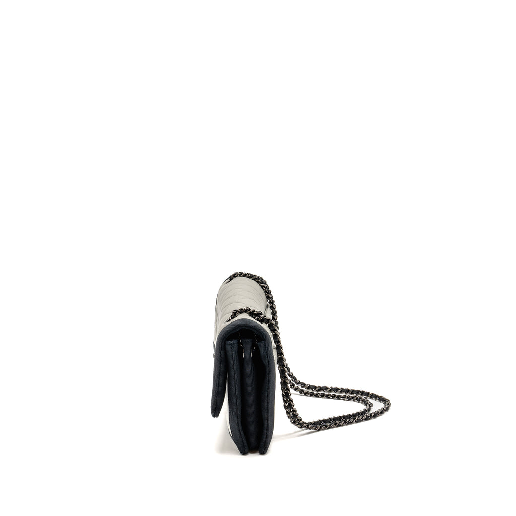 chanel-quilted-flap-with-fabric-edge-lambskin-grey-black-with-black-hardware-copy-1
