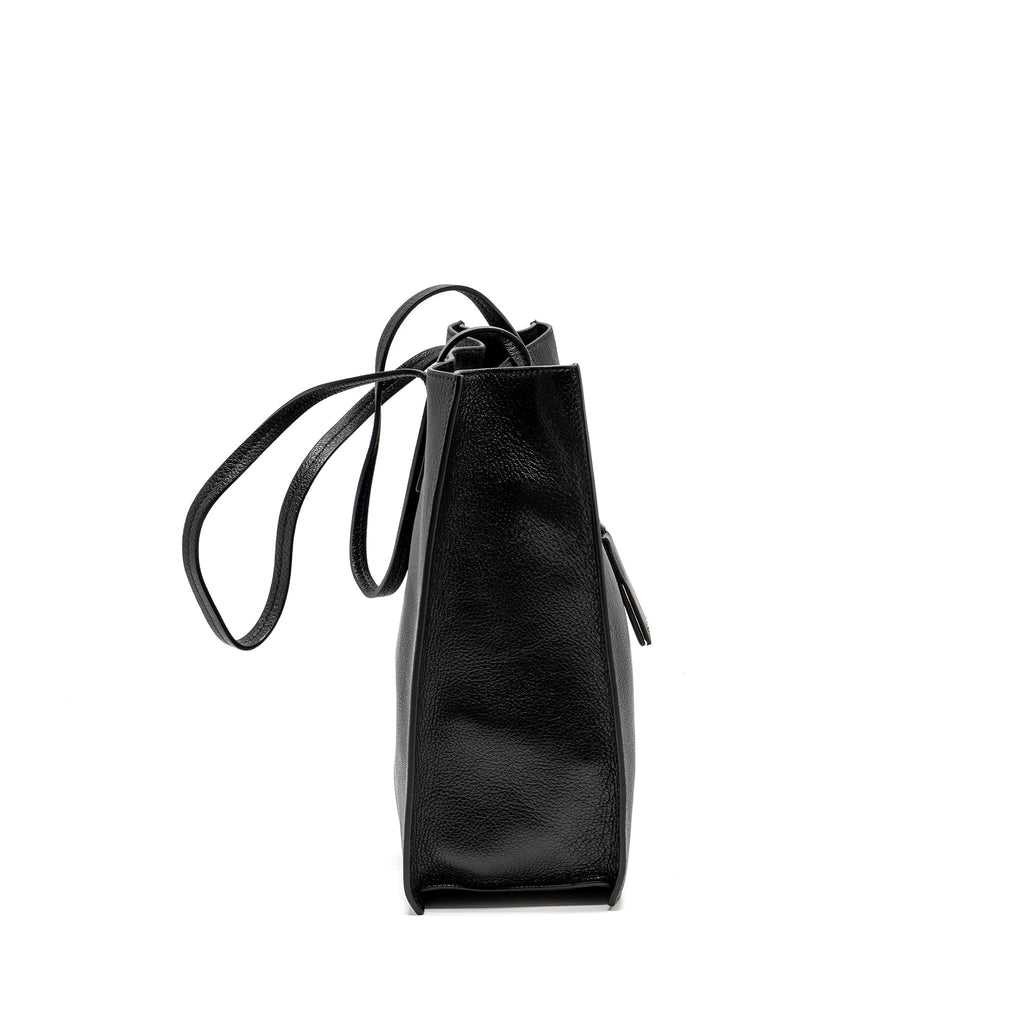 miu-miu-tote-bag-leather-black-ghw