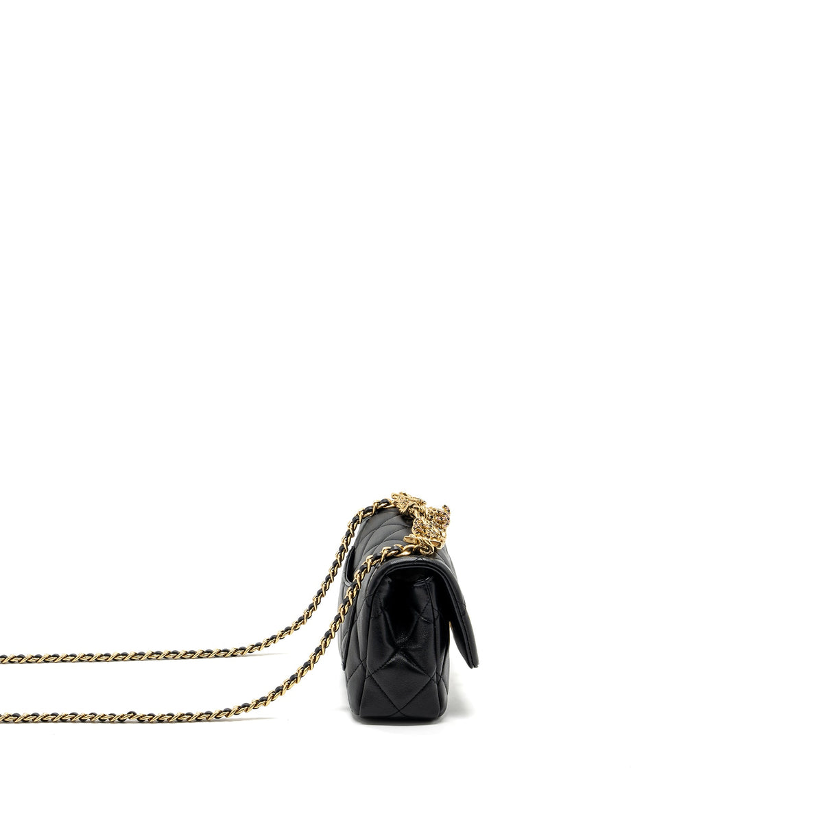 chanel-logo-chain-handle-flap-bag-lambskin-black-ghwmicrochip