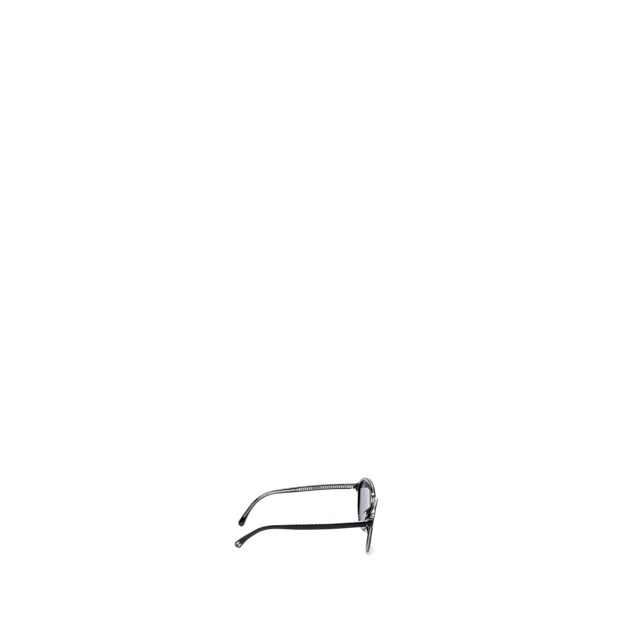 chanel-sunglasses-black-with-silver-chain-decoration