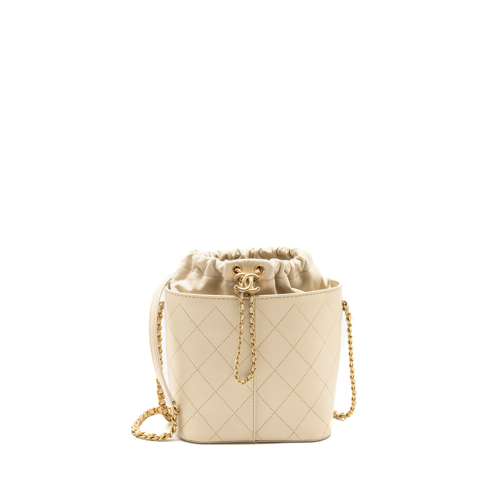 chanel-bucket-bag-lambskin-creamy-white-ghw