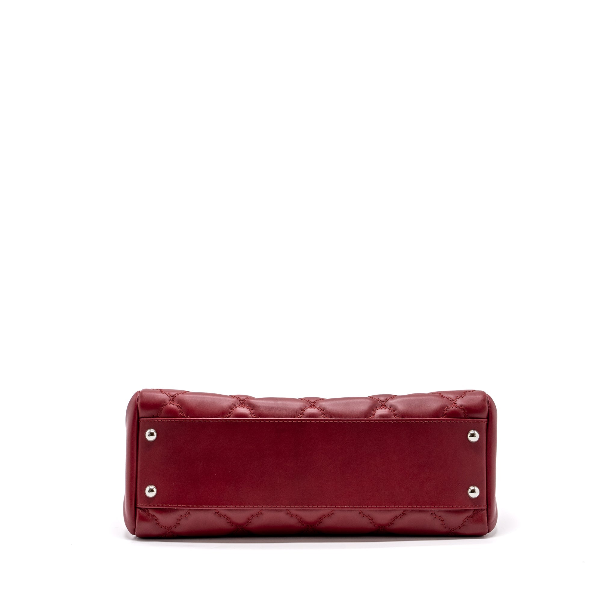chanel-hampton-tote-bag-calfskin-red-shw