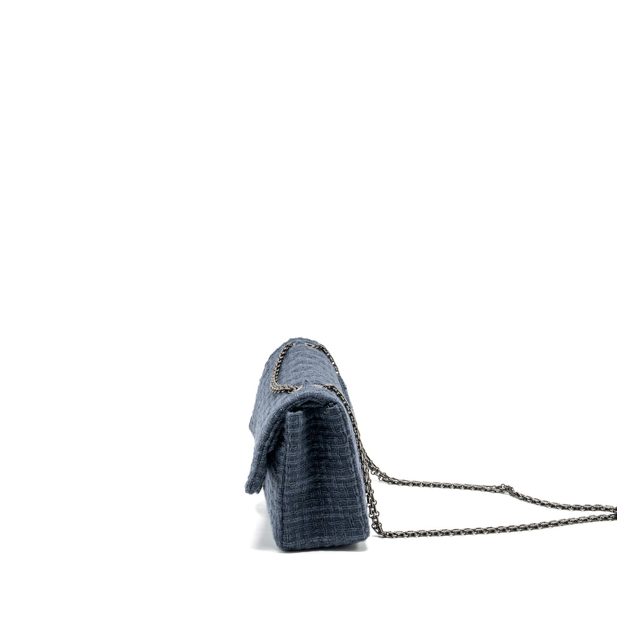chanel-2-55-226-reissue-double-flap-bag-tweed-lightly-blue-ruthenium-hardware