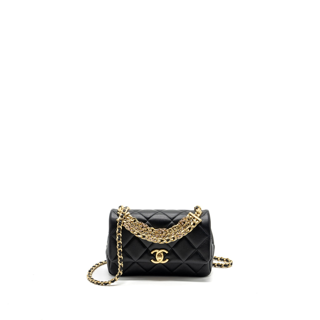 chanel-logo-chain-handle-flap-bag-lambskin-black-ghwmicrochip