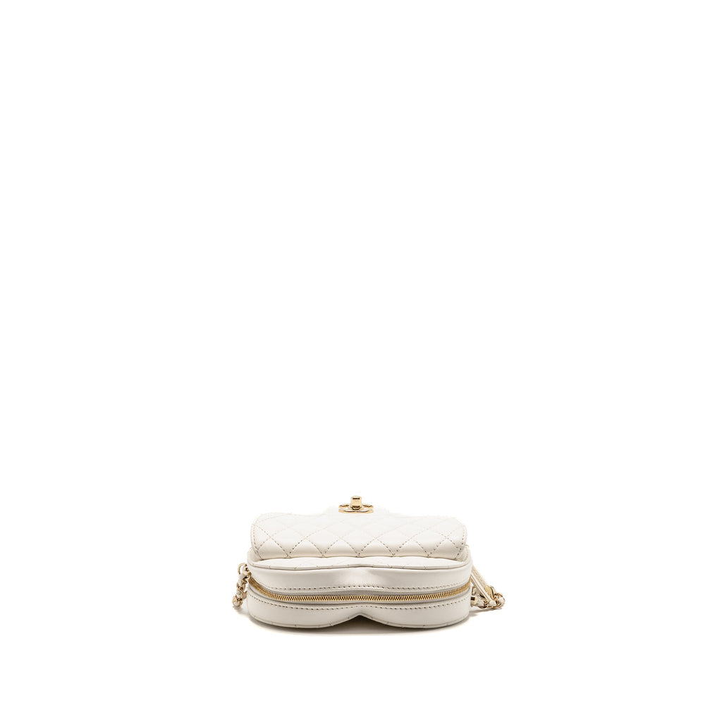 chanel-22s-heart-bag-lambskin-white-lghw-microchip-5