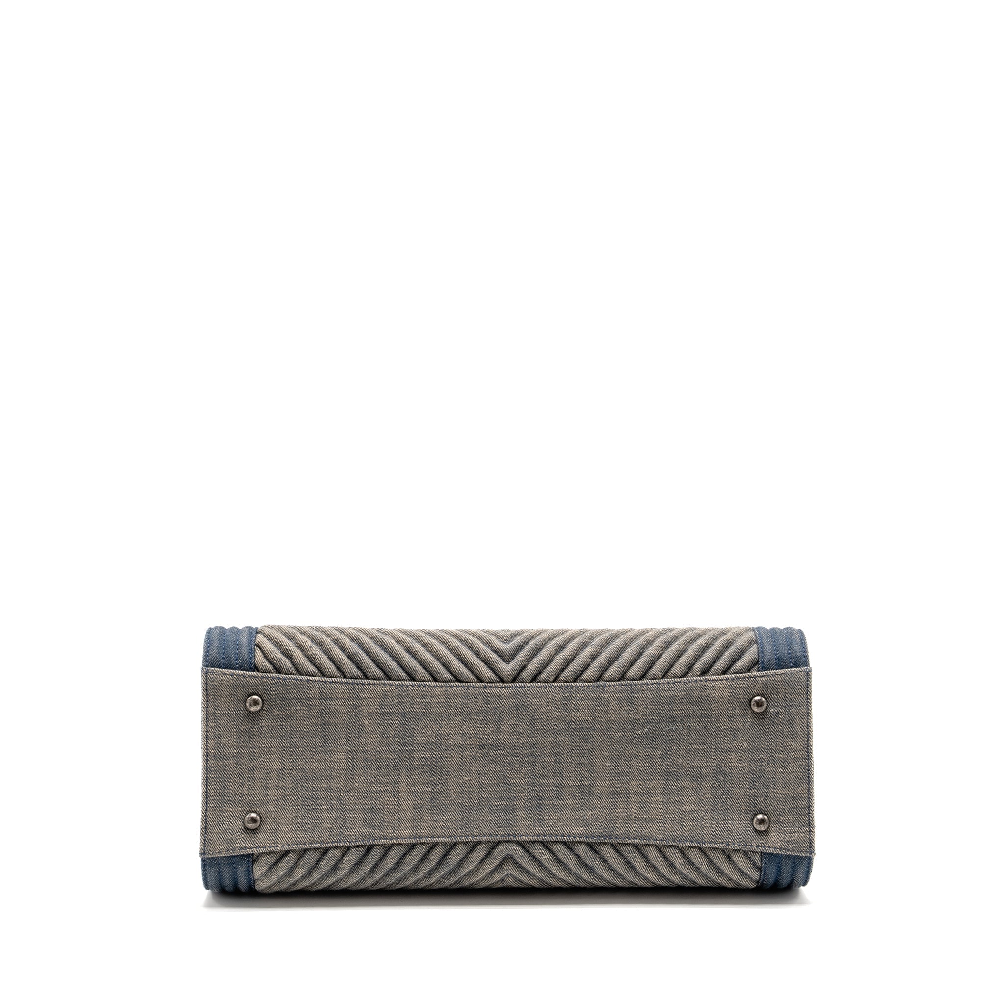 chanel-15p-boy-chevron-shopping-tote-bag-denim-lambskin-blue-ruthenium-hardware-copy