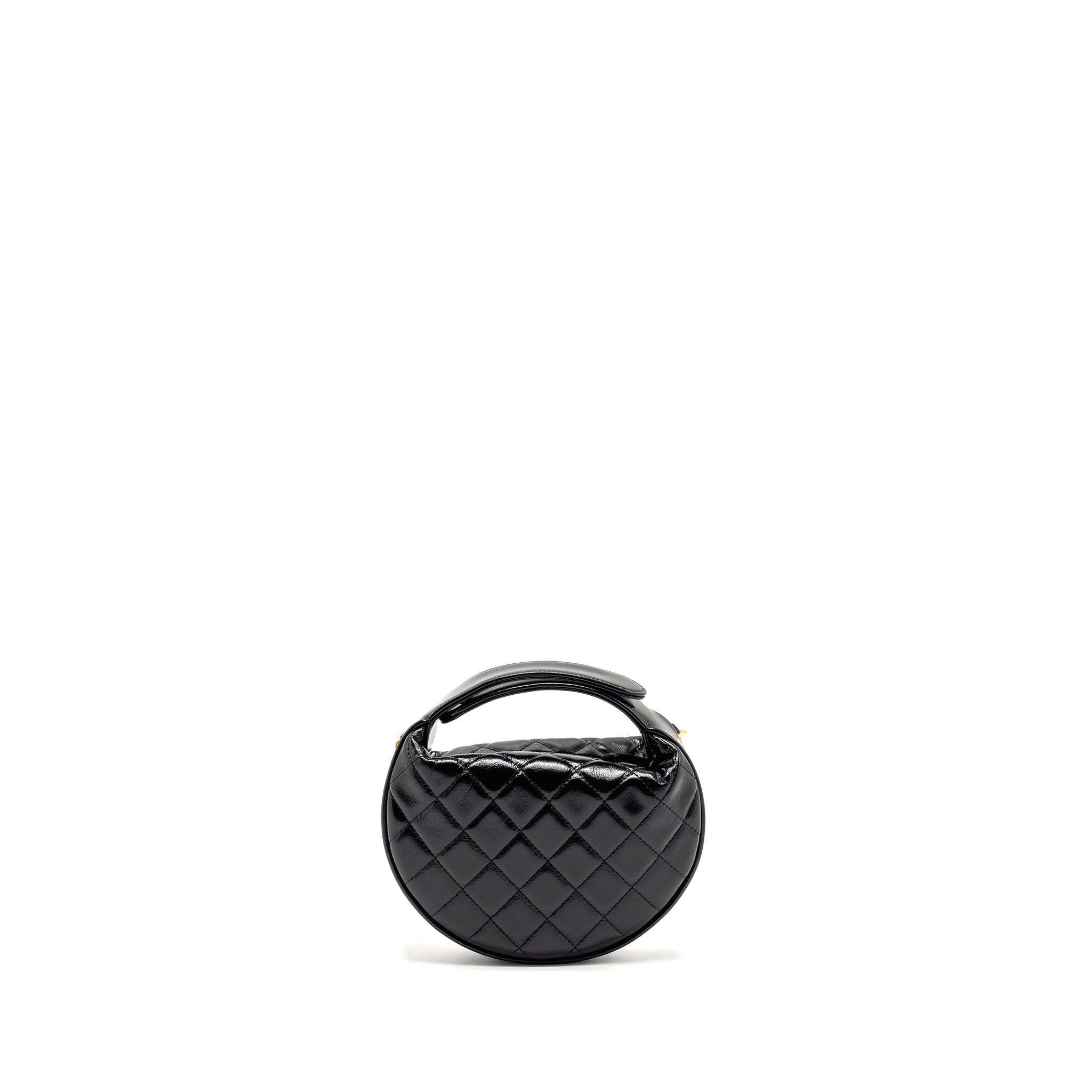 chanel-21a-round-clutch-with-detail-chain-calfskin-black-ghwmicrochip-copy