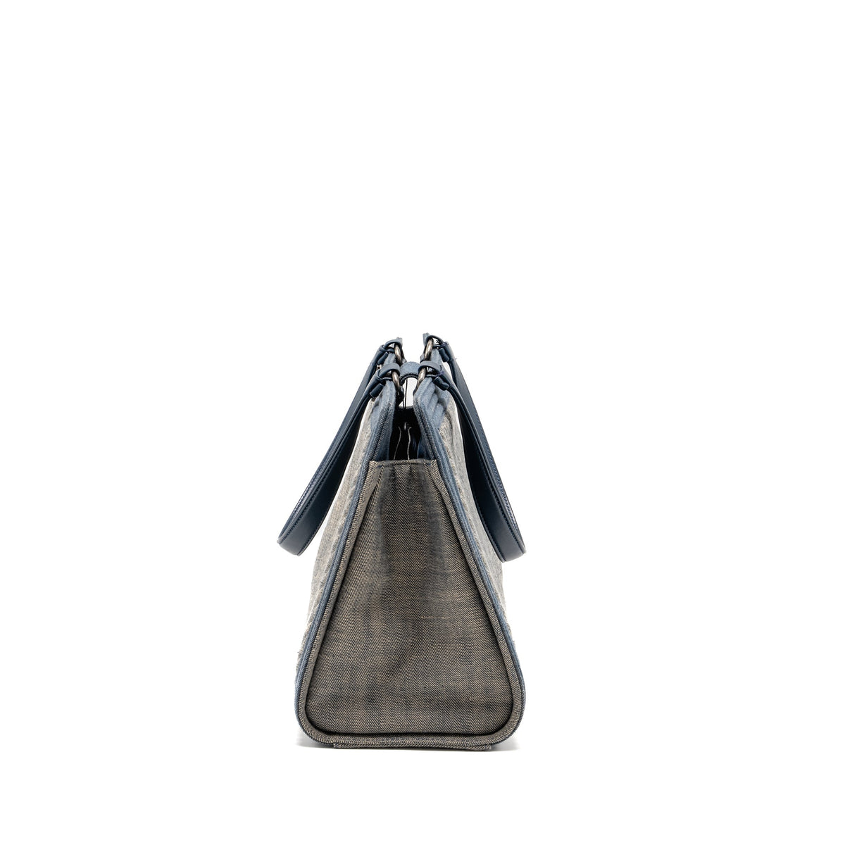 chanel-15p-boy-chevron-shopping-tote-bag-denim-lambskin-blue-ruthenium-hardware-copy