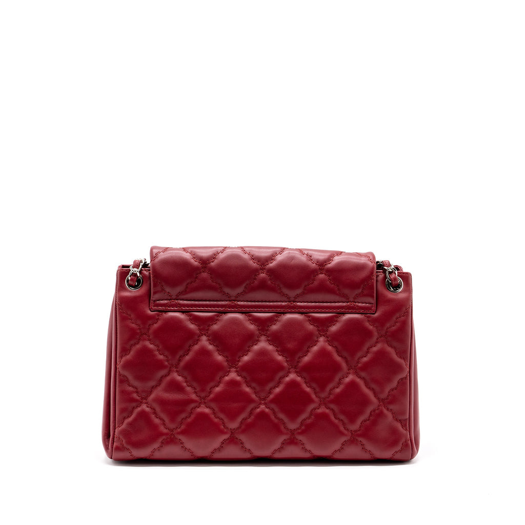 chanel-hampton-tote-bag-calfskin-red-shw