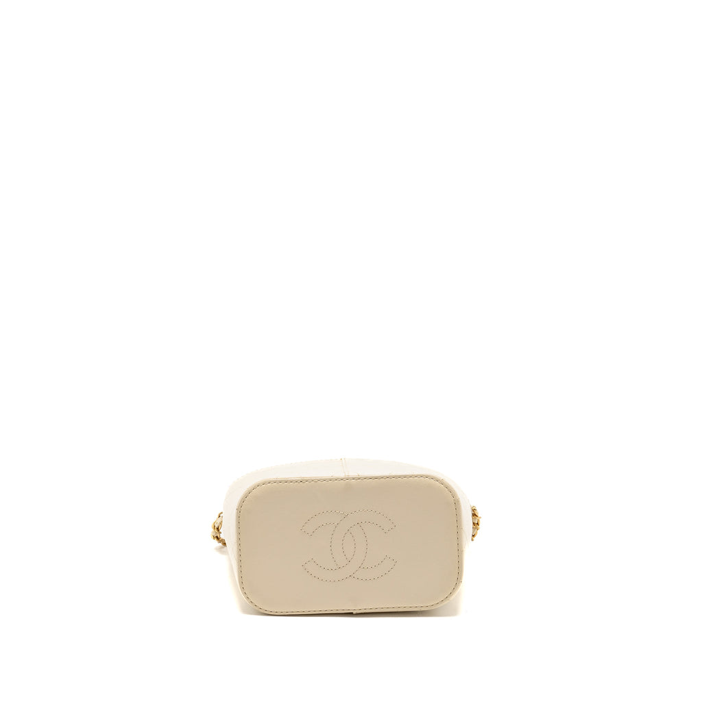chanel-bucket-bag-lambskin-creamy-white-ghw