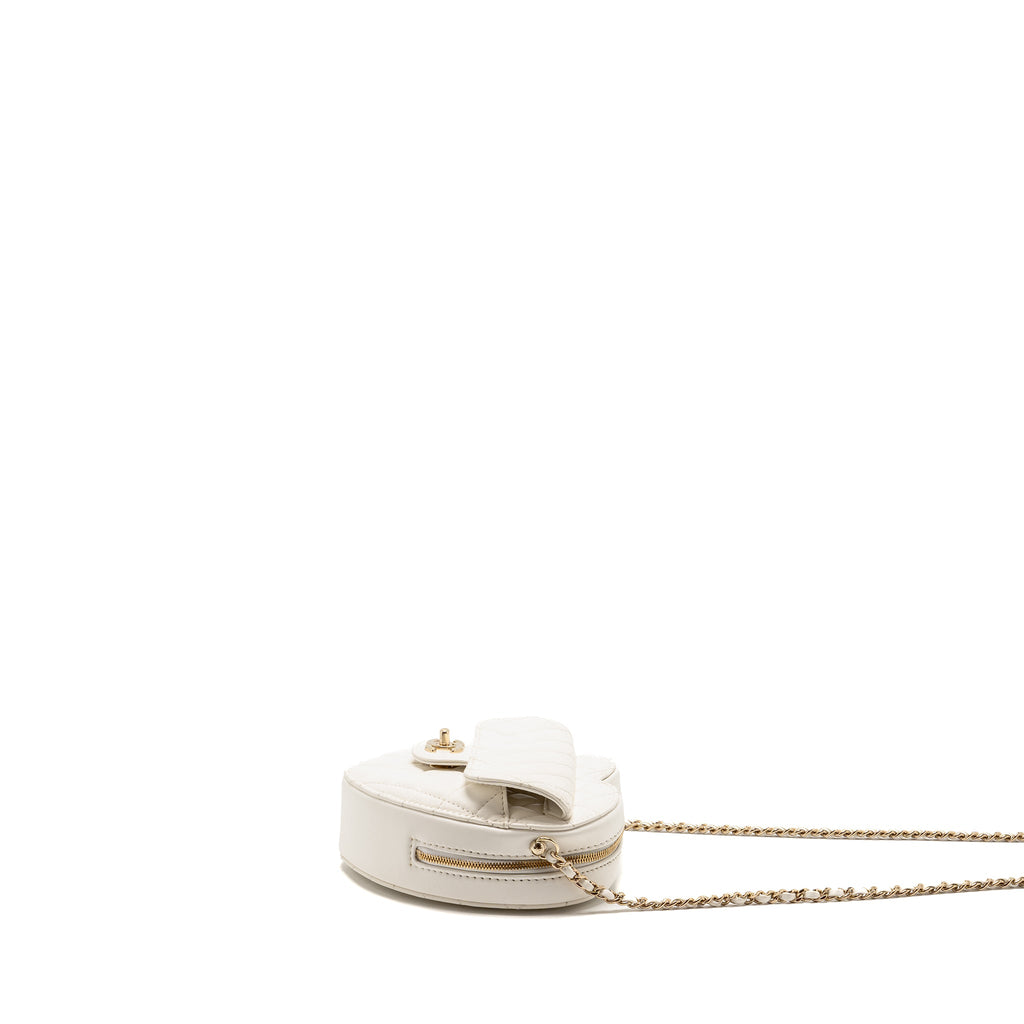 chanel-22s-heart-bag-lambskin-white-lghw-microchip-5